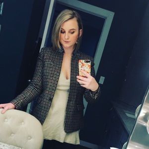 Meet your Posher, Nadnadine